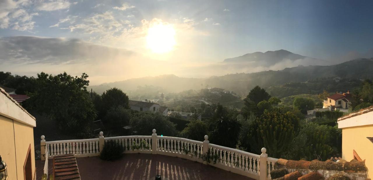 Studio Views Apartment, Cortijo Fruitful Hills Màlaga Exteriér fotografie