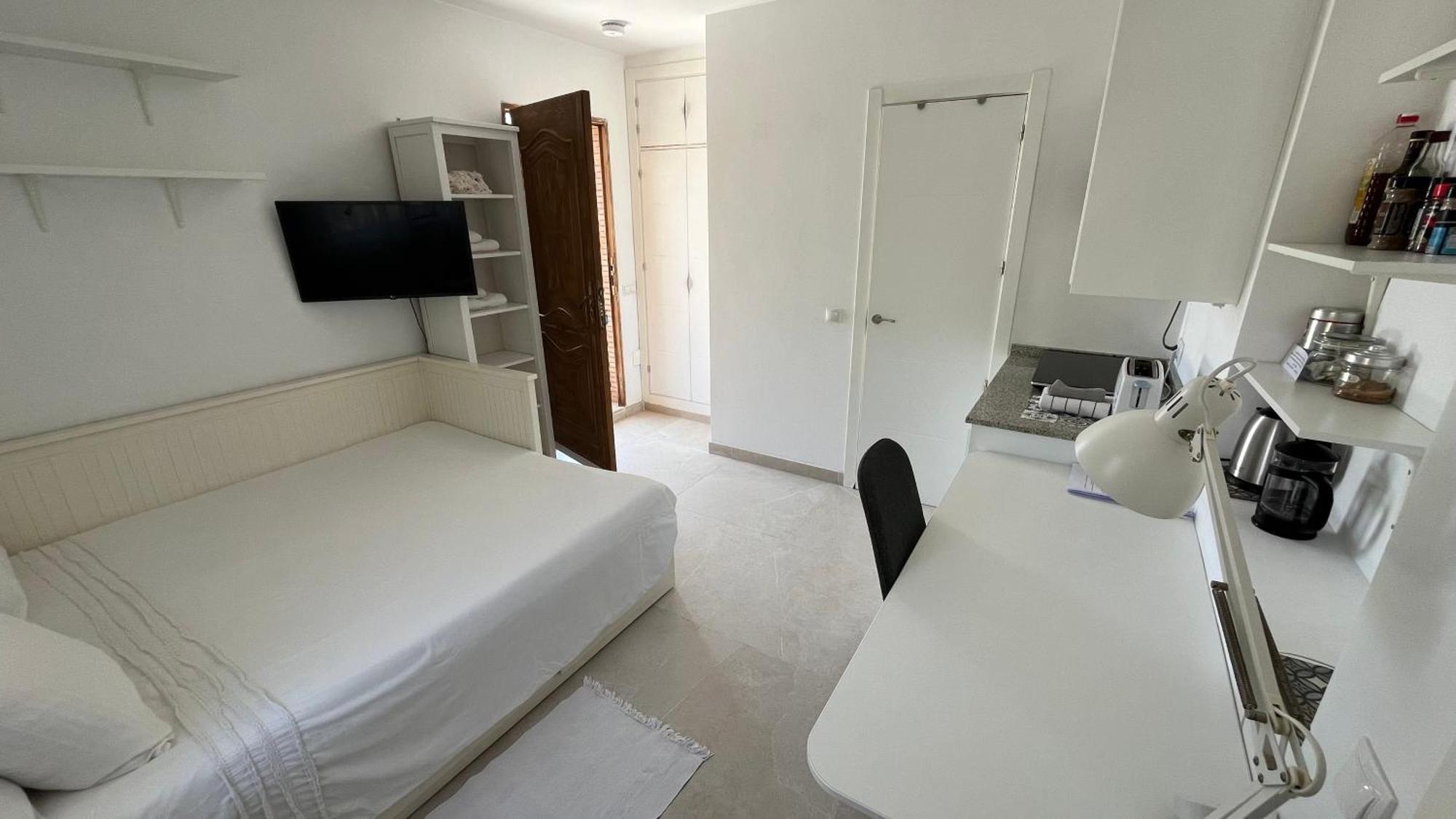 Studio Views Apartment, Cortijo Fruitful Hills Màlaga Exteriér fotografie